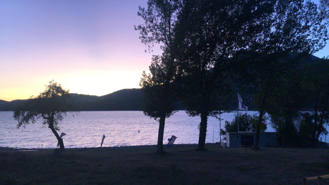 Rez de plage-Canoé+Paddle-70m² Savines-le-Lac Exterior foto